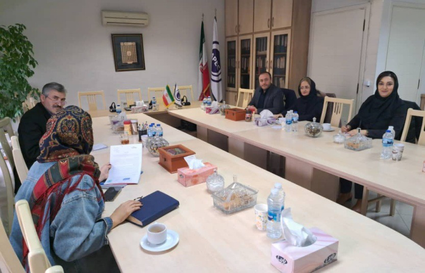 کارگزاری بیمه لند و انجمن اپک